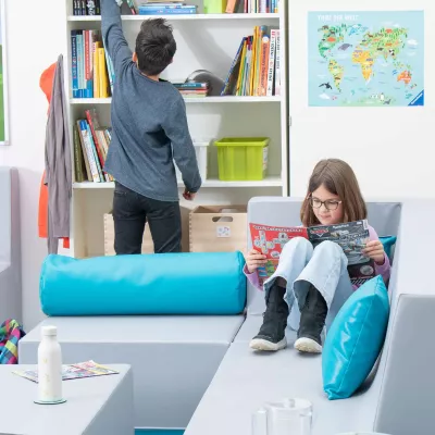 Kinderzimmer, Bücherregal, Lesen, Sessel, Kinder