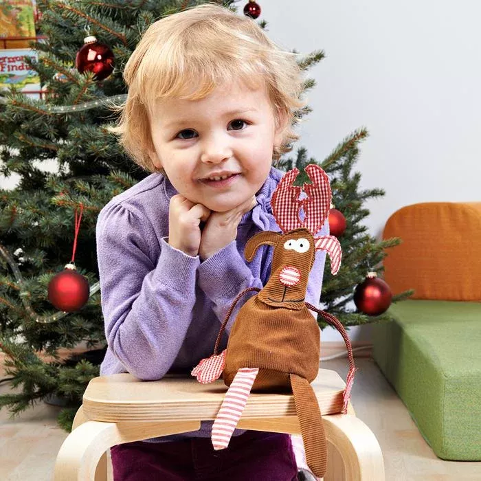 kleinkind, kind, plüschspieltier, weihnachten, rageliebwerk