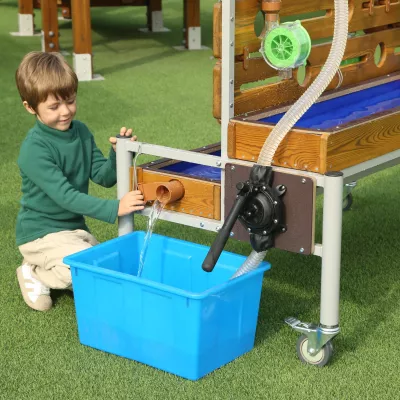 Holzspielanlage, Wasserspiel, Rohrleitung, Spielgerät, Kinder Spielzeug