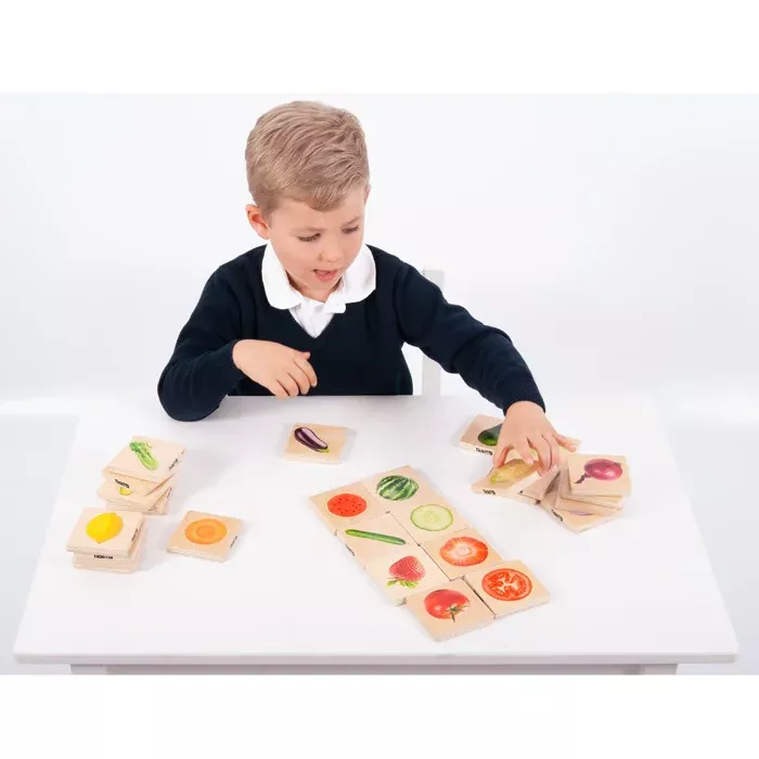 Kinder, Lernspiel, Holzspielzeug, Obst- und Gemüsestücke, Karten
