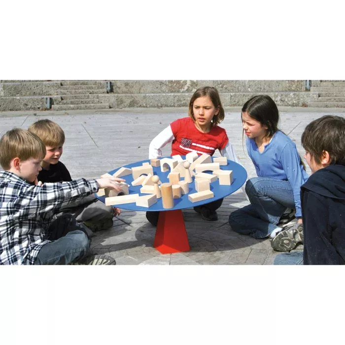 Holzt Spielzeug, Holzturm, Kugeln, Kindergruppe, Tischpuzzle