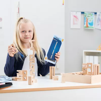 holzspielzeug, baukasten, holzbausteine, pädagogisch, kinderliebe