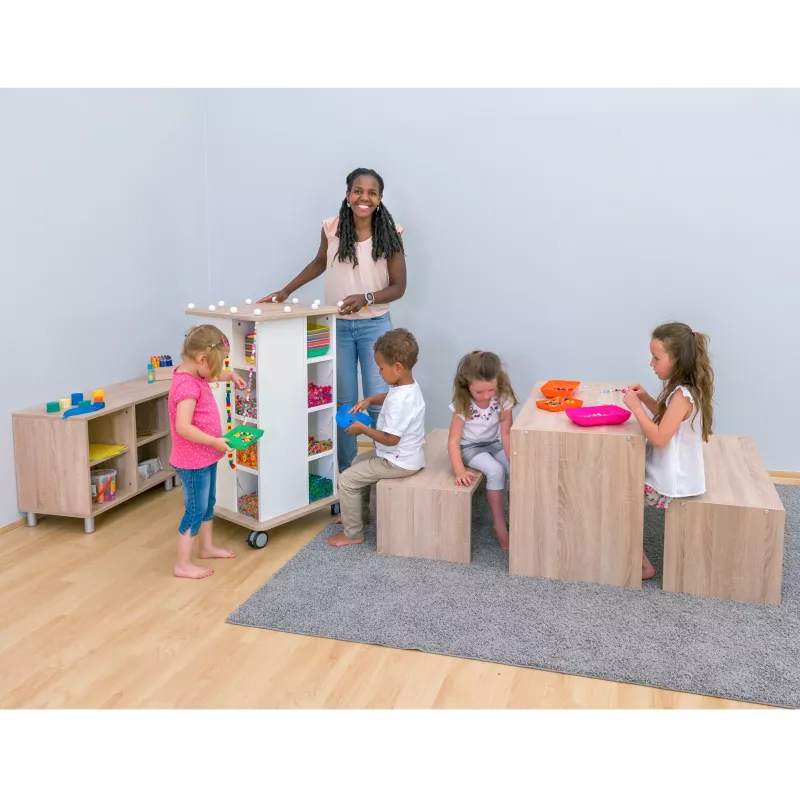 Kinderspielzeug, Konstruktionsspielzeug, Sortierwürfel, Holzmöbel, Kuscheltisch
