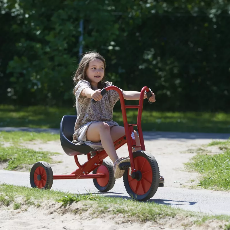 Kinderfahrrad, Wippe, Rotes Fahrrad, Pedale, Outdoor Spielzeug