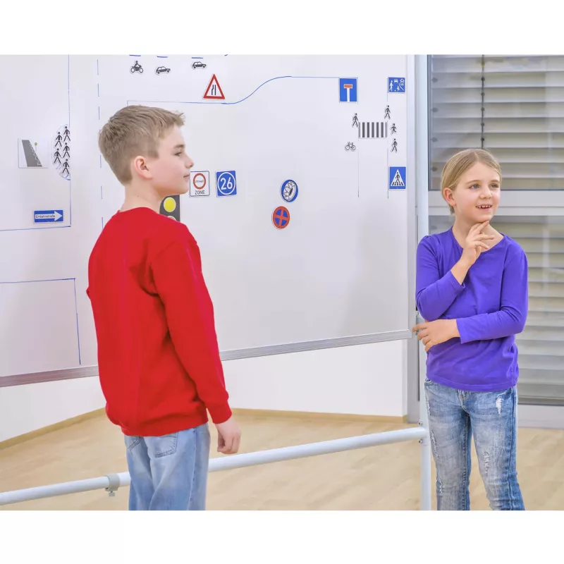 Schule, Kinder, Tafel, Lehrramen, Kleidung aufsicht