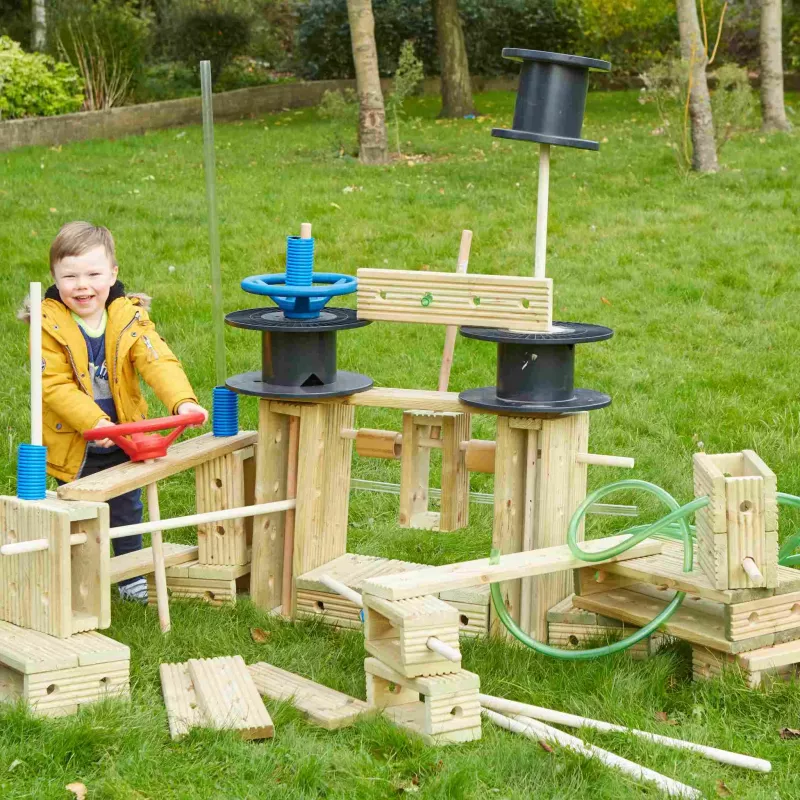 holzspielzeug, baumaterial, kletterturm, spielanlage, klemmbaustein-aufbau