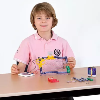 Polohemd, Kind, Elektronikset, rosa Hemd, Tischplatte