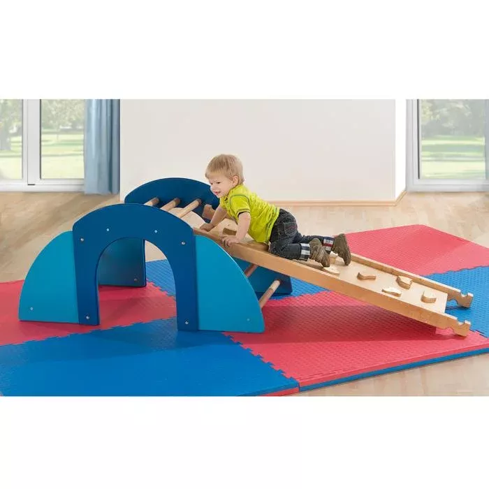 Kinderachterbahn, Klettergerüst, Holzrutsche, Spielzeugbrücke, Bodenschutzmatten