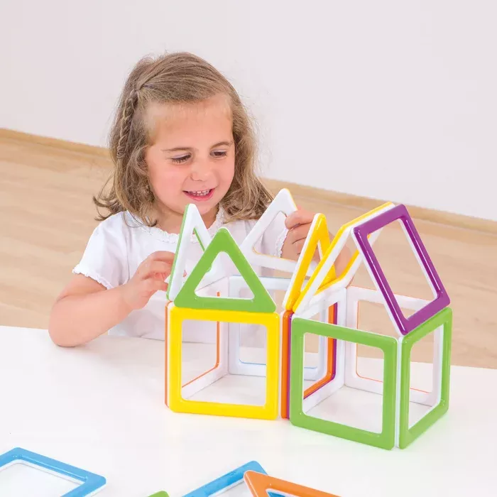 Konstruktionsspielzeug, Bausteine, Kunststoffbausteine, Farbige Formen, Kinder-Spielzeug