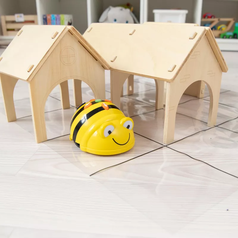Holzhaus, Spielzeughaus, Bausatz, Biene, Kinderzimmer Spielzeug