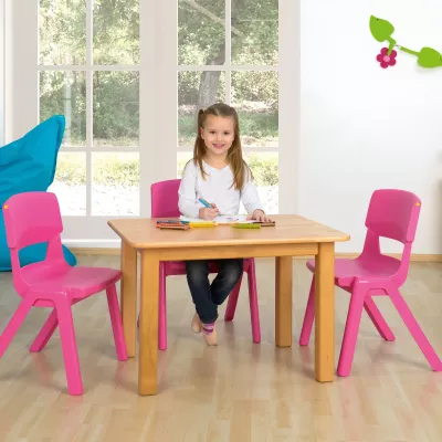 Kindertisch, Kinderstuhl, Panton?, Kinderzimmer, Holztisch