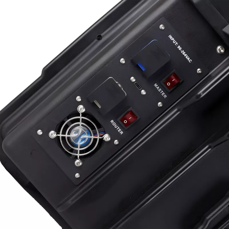 Lautsprecher, Verstärker, Lautsprecher-Backplate, Kühlventilator, Netzteilanschluss