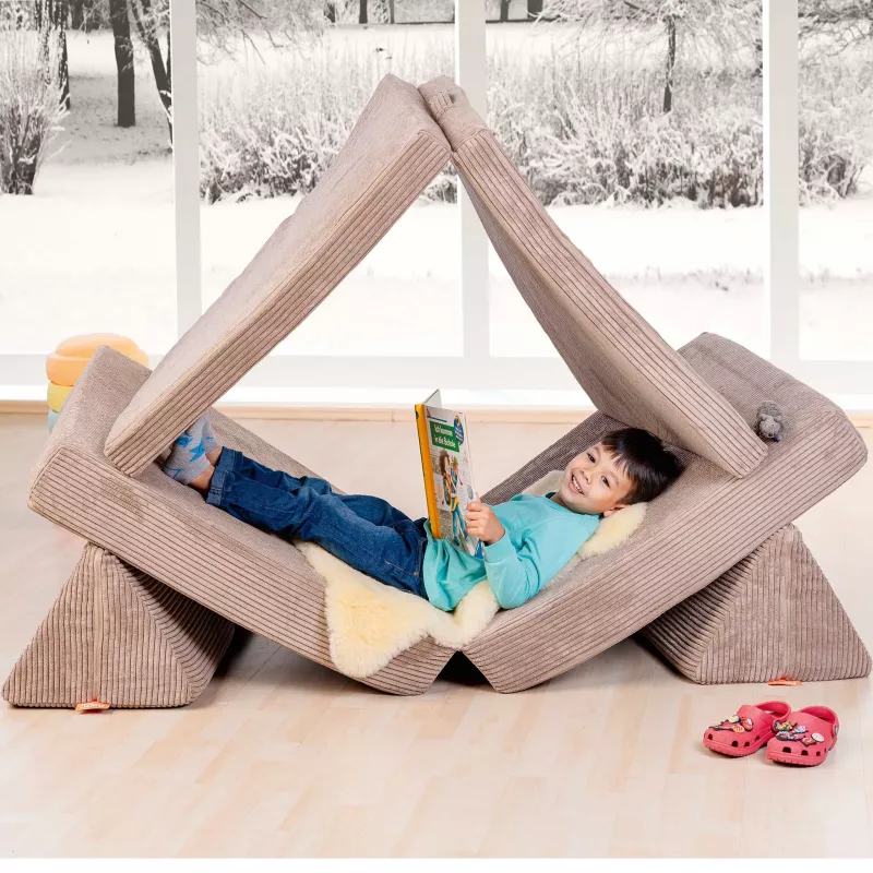 Sofamöbel, Lounge-Bett, Sofakonstruktion, Kuschelmöbel, Fellbezug