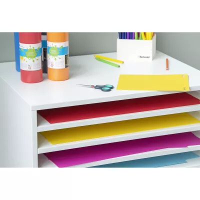 Kunstfarbe, Kartonpapier, Schreibtisch, Schere, Buntpapier
