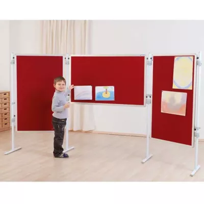 (Kinder), Ausstellung, Trennwand, Kunstwand, Rot