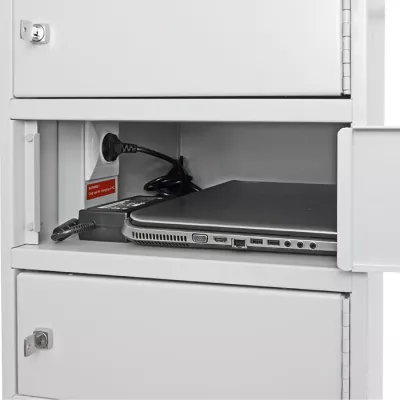 Laptop, Netzkabel, Ports, Belüftung, Metallisch