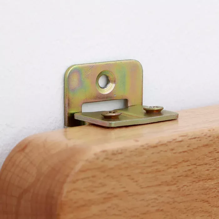 metallischer Haltewinkel, Holzverbindung, Auflage zum Befestigen, Schrauben, rostfrei