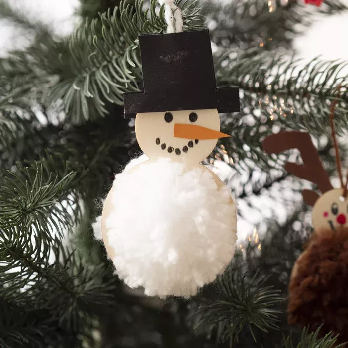 Schneemann, Papierfigur, Pompon, Laterne, Weihnachtsdeko