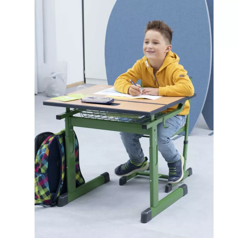 Schreibtisch, Schülerständer, grüner Rahmen, Holztop, Rucksack