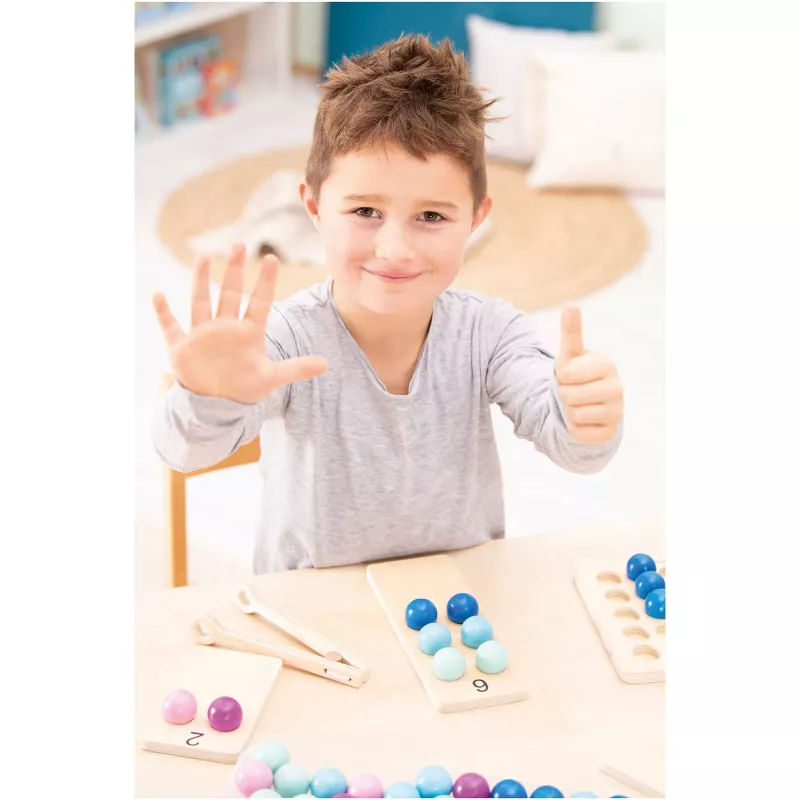 kinderspiel, holzspielzeug, buntekugeln, mathespiel, abzählspiel