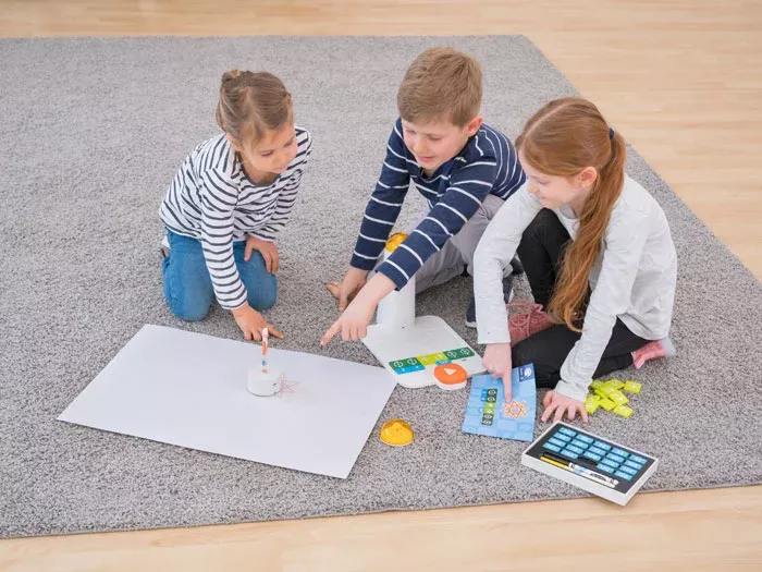 Kinder, Zeichnen, Kunstbedarf, Lernspiel, Gruppenaktivität