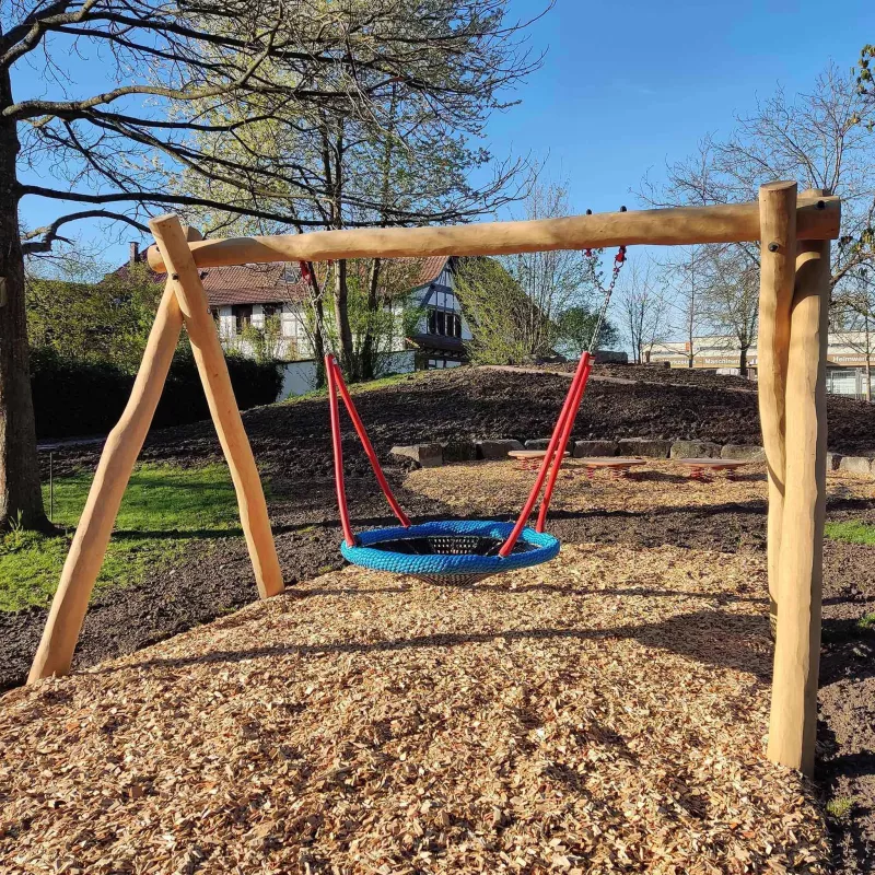 Spielgerät, Schaukelsitz, Schaukel, Holzschaukel, Kleinstückholzmulde