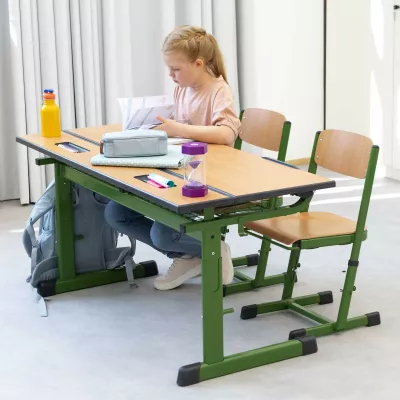 schule, schreibtisch, kinderstuhl, grüner tisch, schultisch