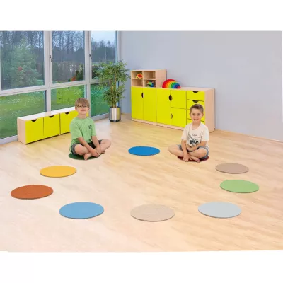 Kinderzimmer, Kuschelbereich, Korkmatte, Puzzlescheiben, Aufbewahrungsmöbel
