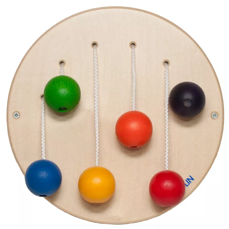 holzplatte, kinderspielzeug, farbige kachelen, ballkette, holzperlen