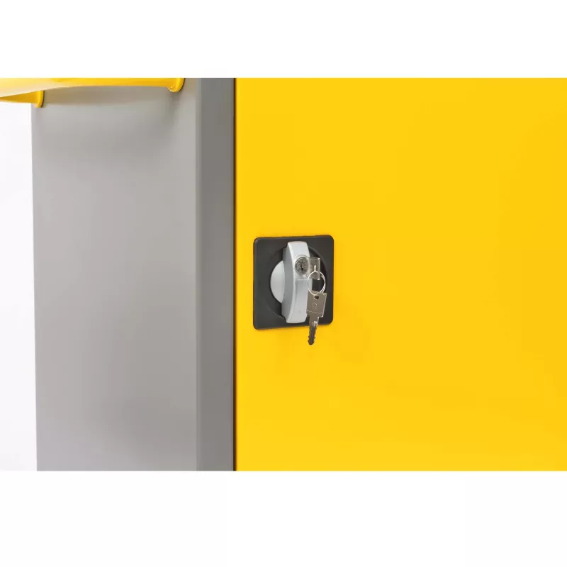 Schrank, Schloss, Gelebte Farbe, Grau, Türgriffe