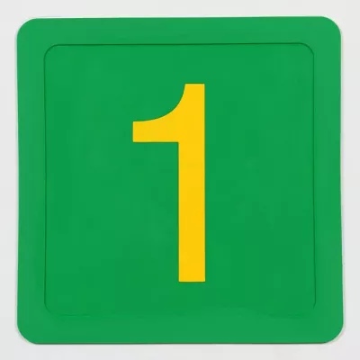 Zahlen, Zahlenschilder, grünes Quadrat, gelbes 1, Ziffer 1