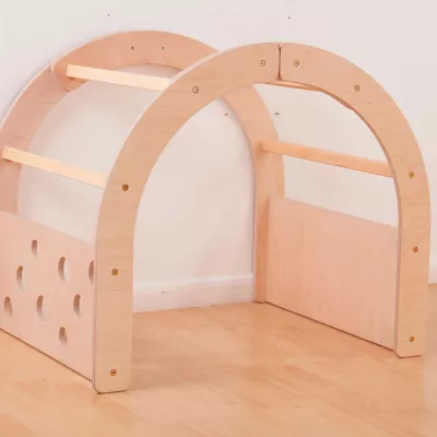 Holzrahmen, Kinderbett, Kletterbrücke, Holzspielzeug, Holzstuhl?