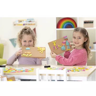 Kinderspielzeug, Korkbrett, Magnetische Formen, Kreativset, Bastelmaterial