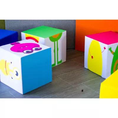 Kinderwürfel, Kunterbunt, Spielwürfel, Größenblock, Kartonwürfel