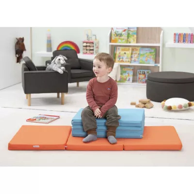 Kleinkind, Schaumstoffmatte, Bodenmatte, Kissenblock, Spielzimmer