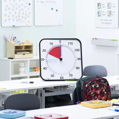 Schulraum, Zeitmessgerät, Timer, Tafelbild, Schulmaterial