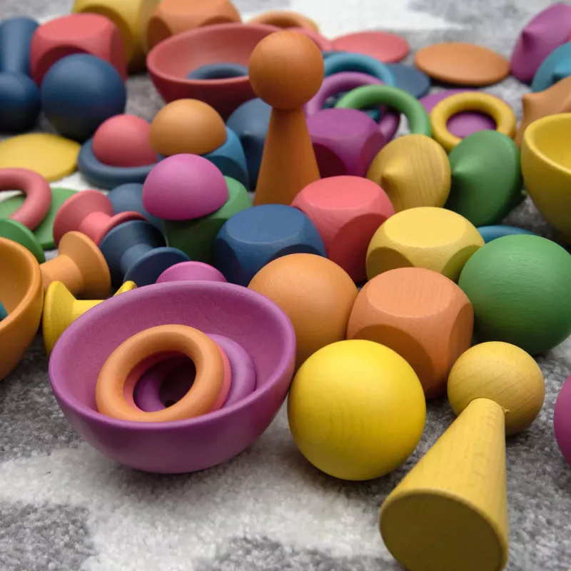 Spielzeug, Holzspielzeug, Bunte Kugeln, Kegel, Puzzles & Spielsets