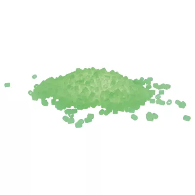 grüner granulat, Kunststoffgranulat, kleine Würfel, grüner Kunststoff, granulierter Kunststoff