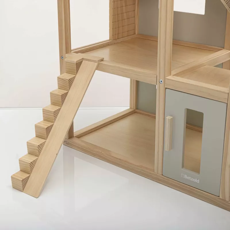 Holzspielhaus, Kletterstufen, Küche/Spielbereich, Spielebereich, Naturholz