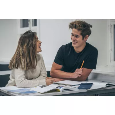 studenten, studium, notizbuch, bleistifte, offenes buch