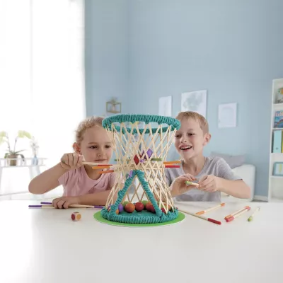 Kugelbahn, Kugelbahn-Spiel, Kinder-Spielzeug, Knotenlagenspiel, Holz- oder Garnstruktur