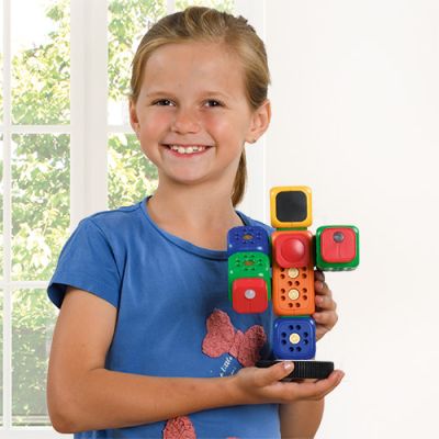 Kinderspielzeug, Bausteine, Kugelbausteine, bunte blöcke