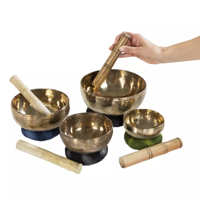 Tibetische Klangschalen, Messing-Schalen, Schlägel, Steinunterlage, handgefertigte Schalen