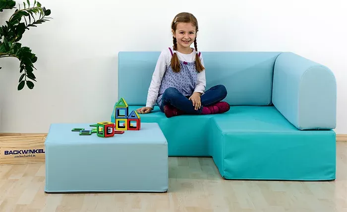 Kinderzimmer, Sofapouf, Bauspiel, Spielzeugwürfel, Konstruktionsspielzeug