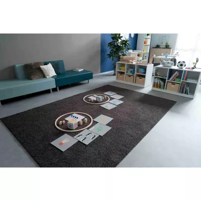 Kinderspielzimmer, Lernspiel, Spielmatte, Holzspielzeug, Kästenregal