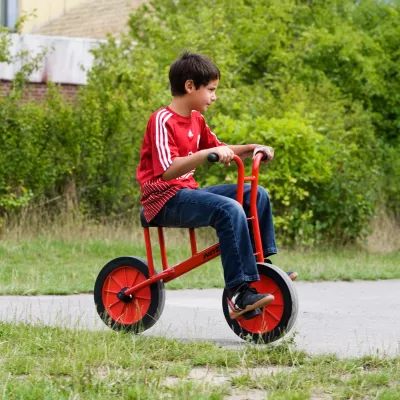 Kinderfahrrad, Rotes Fahrrad, Dreirad?, Außen-Spielzeug, Kinderwagen