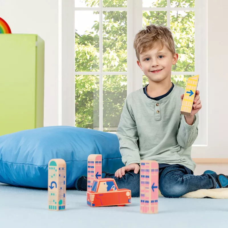 Spielzeug, Kinderzimmer, Puppenhaus, Holzspielzeug, Straßenbau